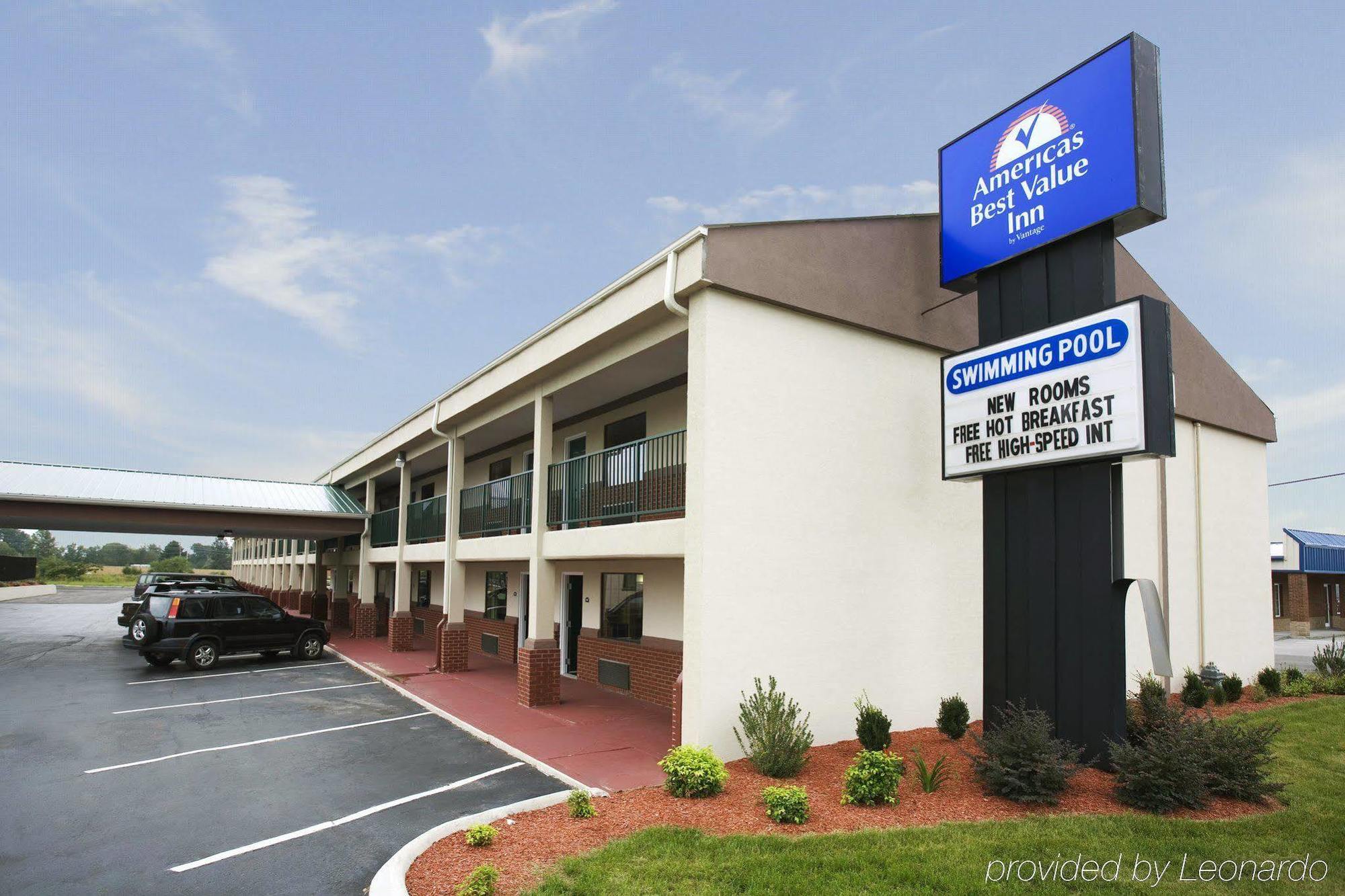 Quality Inn Lawrenceburg Exterior photo