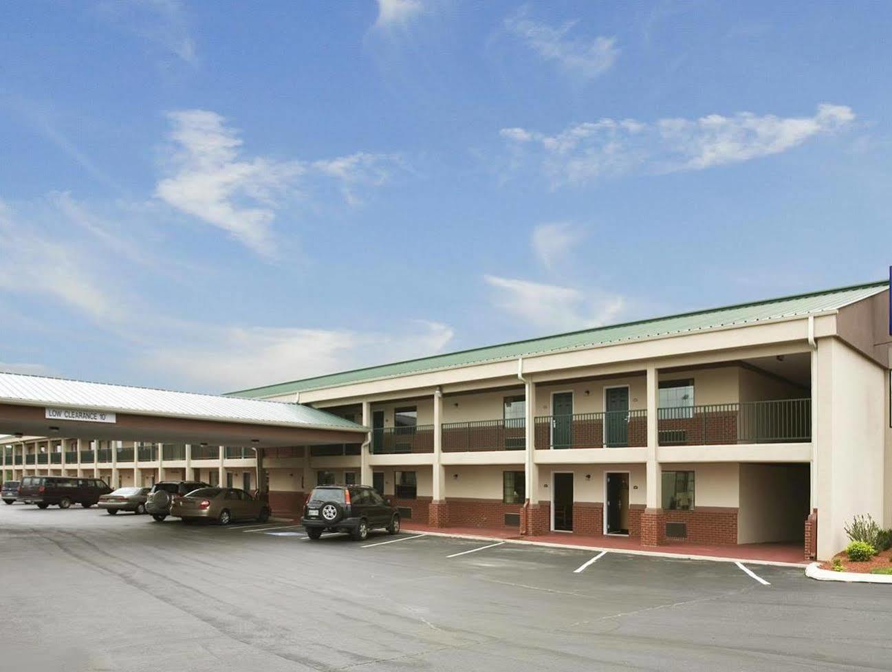 Quality Inn Lawrenceburg Exterior photo