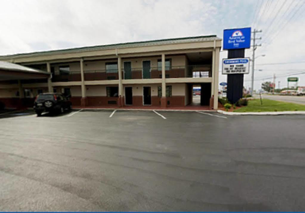 Quality Inn Lawrenceburg Exterior photo